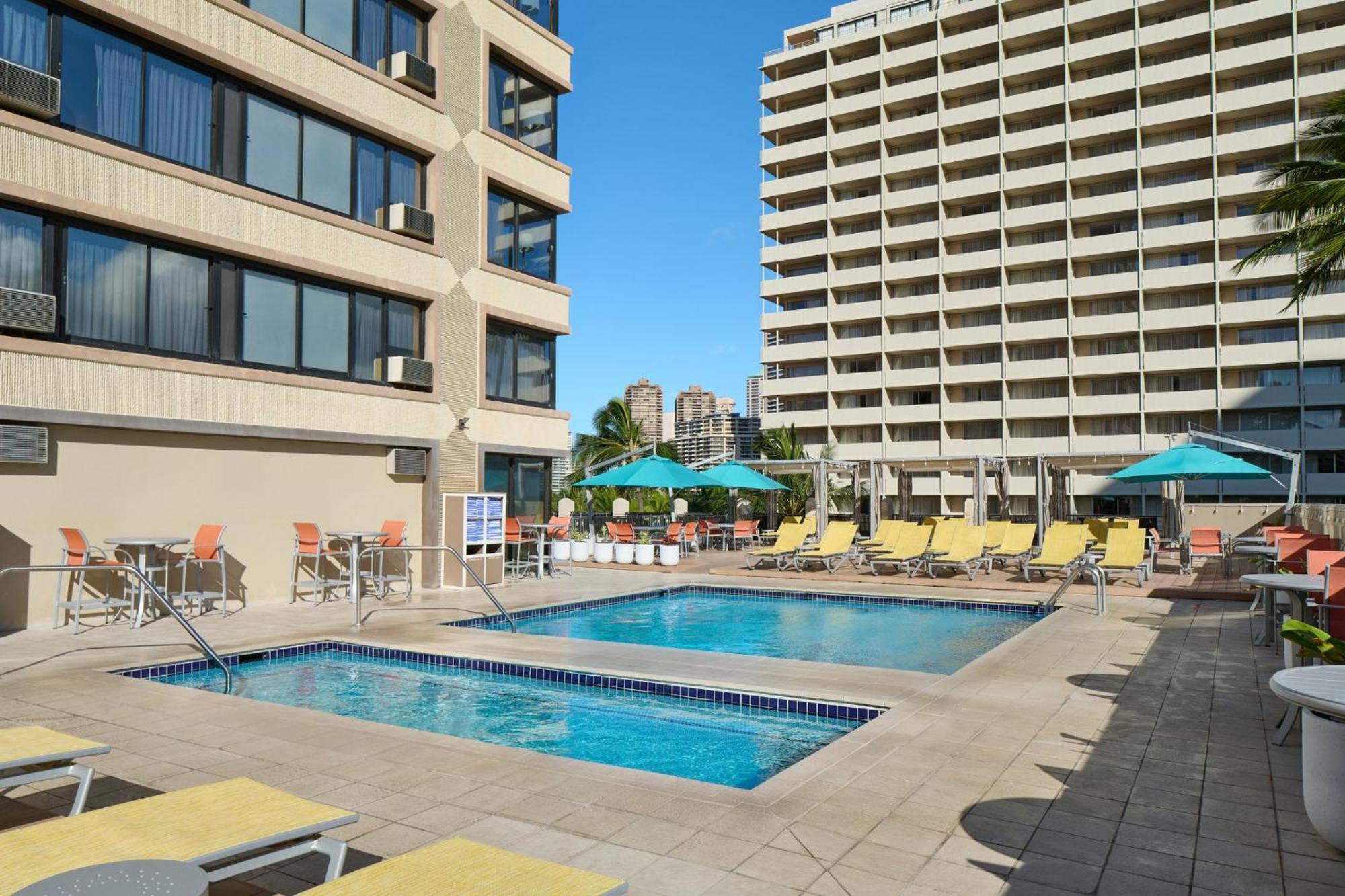 Holiday Inn Express Waikiki By Ihg Гонолулу Екстер'єр фото